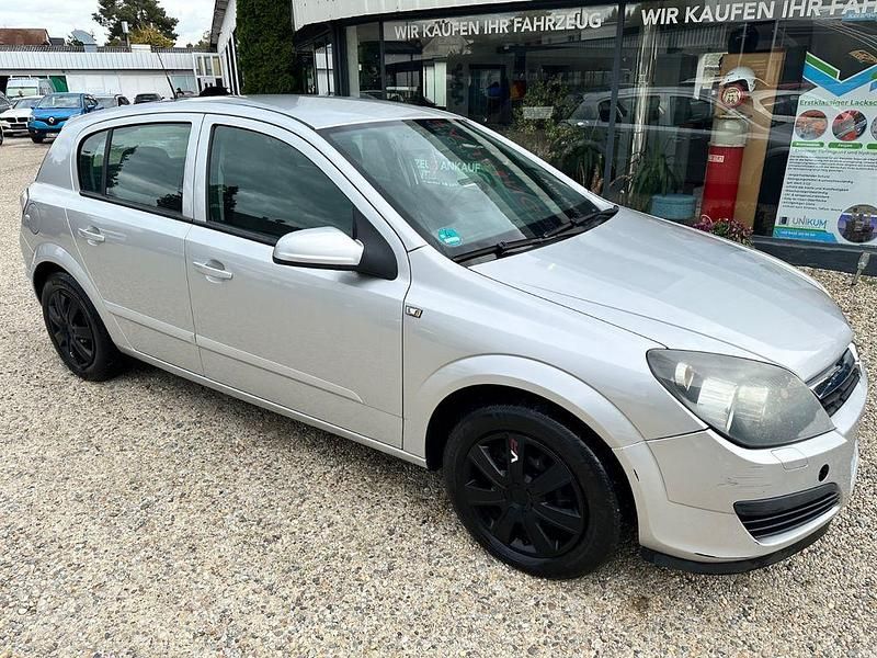 Silber Gebraucht 2006 Opel Astra Edition Limousine | 990 € (Superpreis) - Bild 1/4