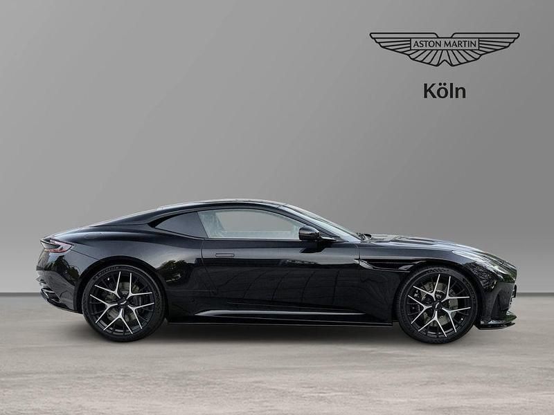 Neu Aston Martin DB12 680 PS (500 kW) 2025 Schwarz Coupé