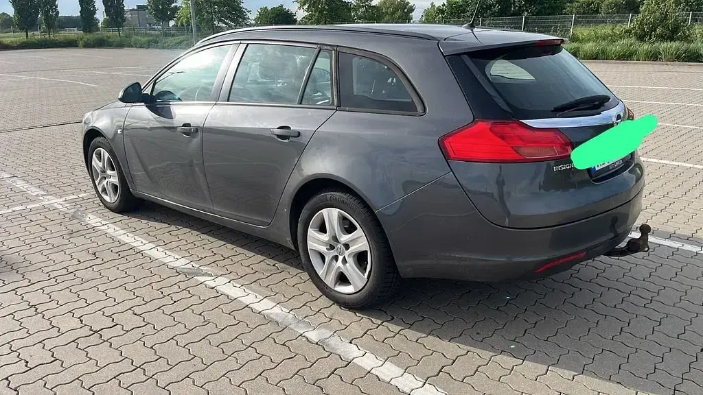 Gebraucht Opel Insignia Selection 131 PS (96 kW) 2010 Grau Kombi