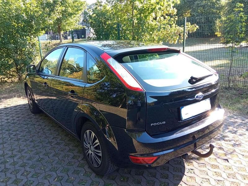 Gebraucht 2010 Ford Focus Limousine | 3.700 € (Fairer Preis) - Bild 1/4