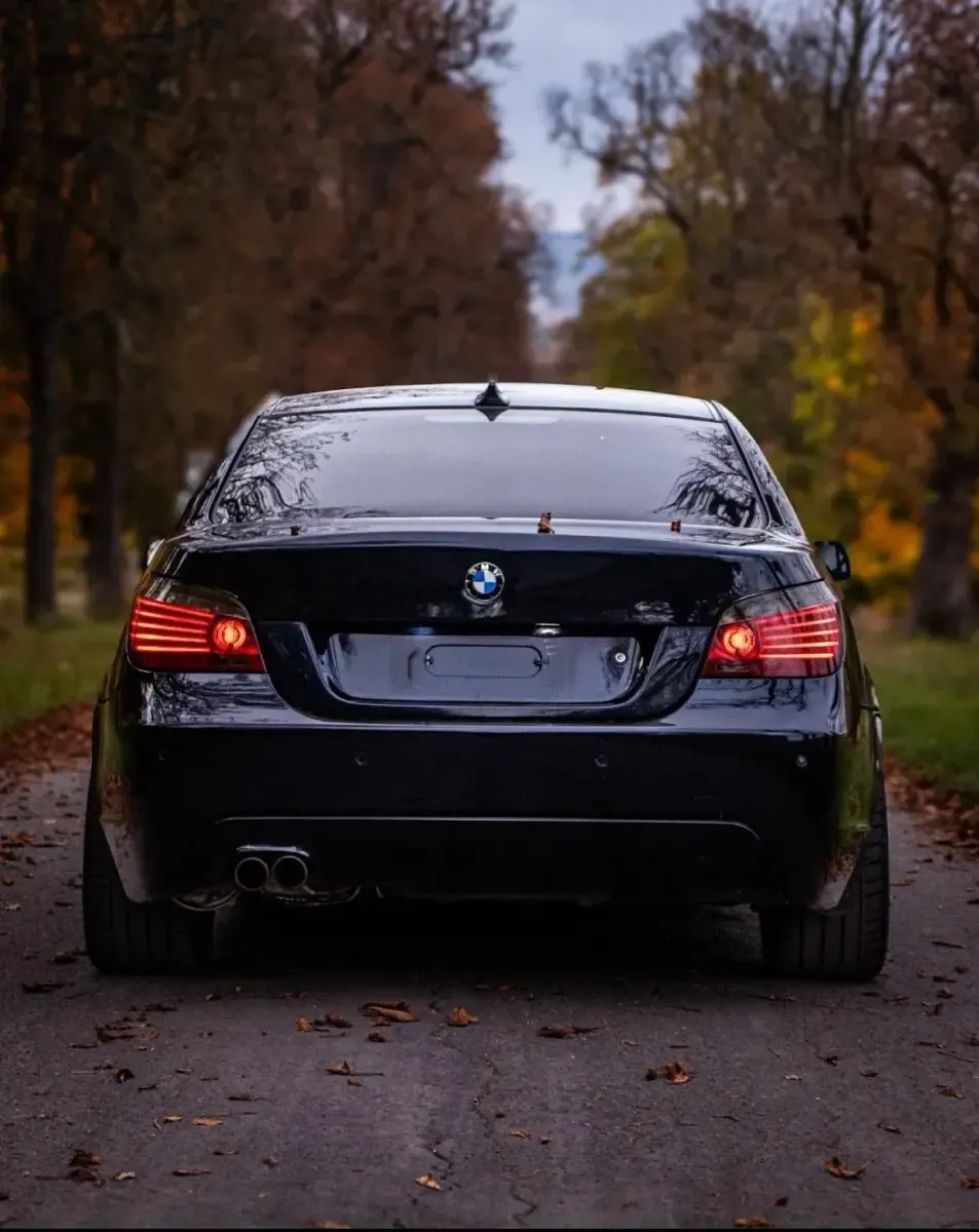 Gebraucht BMW 550 M Sport 367 PS (269 kW) 2008 Schwarz Limousine
