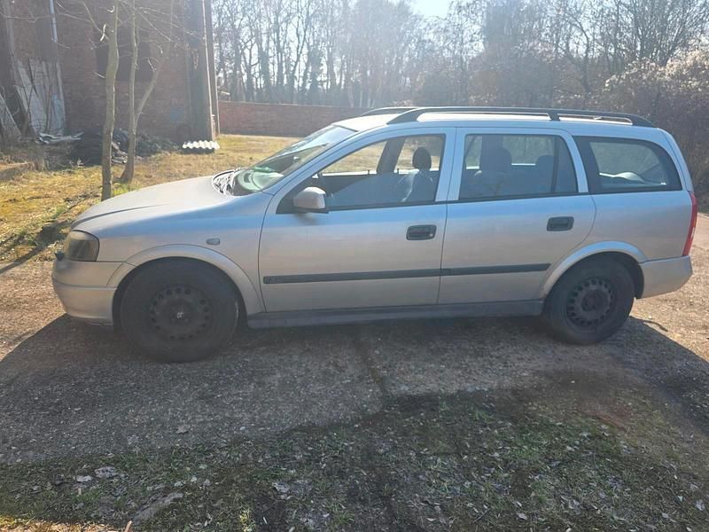 Gebraucht Opel Astra 85 PS (62 kW) 2001 Silber Kombi
