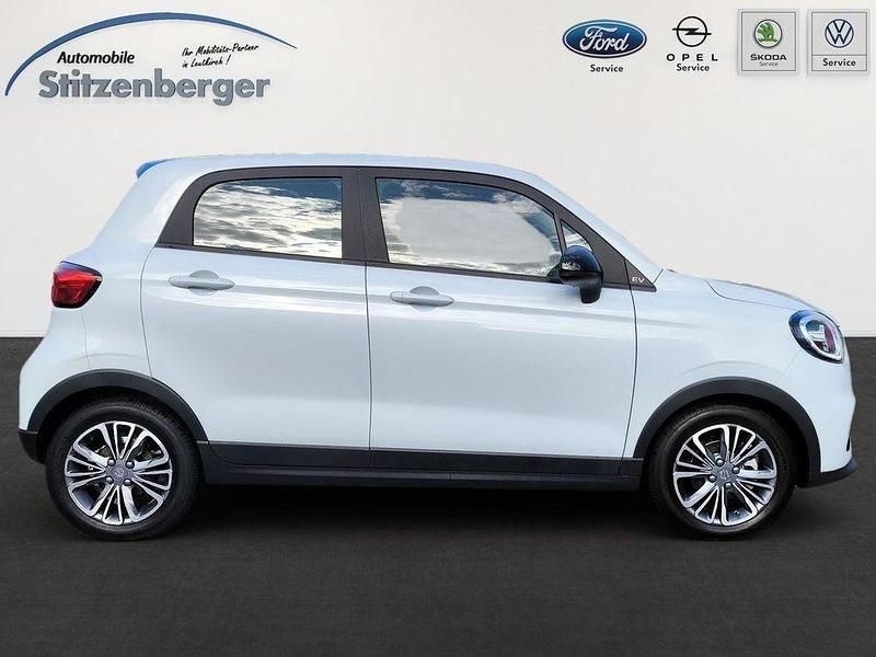 Neu Leapmotor T03 69 kW (95 PS) 2025 Glavier blue Kleinwagen