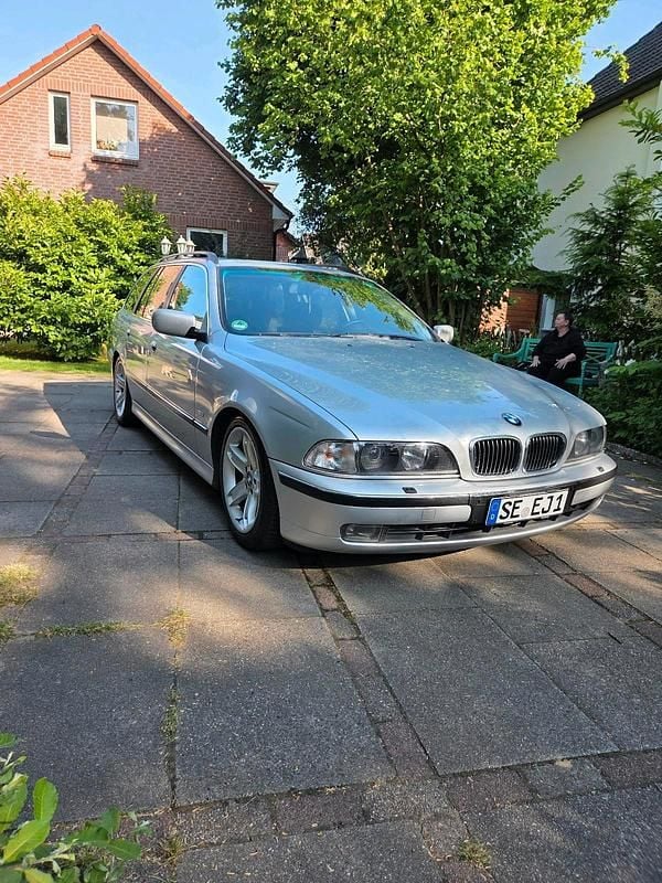 Silber Gebraucht 2000 BMW 523 Kombi | 1.690 € (Superpreis) - Bild 1/4