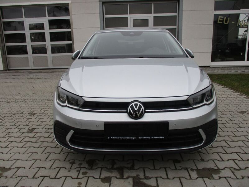 Gebraucht VW Polo Move 95 PS (69 kW) 2023 Silber Limousine