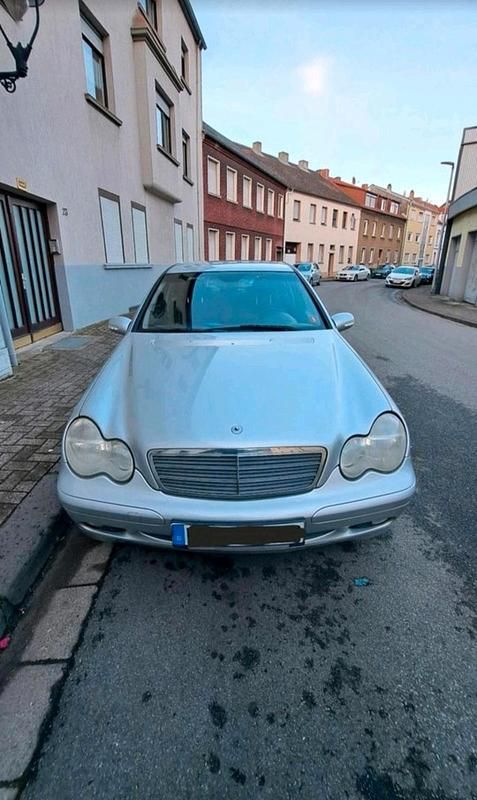 Gebraucht Mercedes C180 146 PS (107 kW) 2003 Grau Limousine