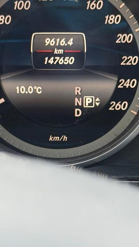 Gebraucht Mercedes E220 Elegance 170 PS (125 kW) 2014 Blau Limousine