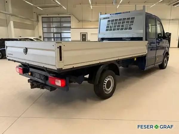 Gebraucht VW Crafter 140 PS (102 kW) 2020 Deep ocean blue Van