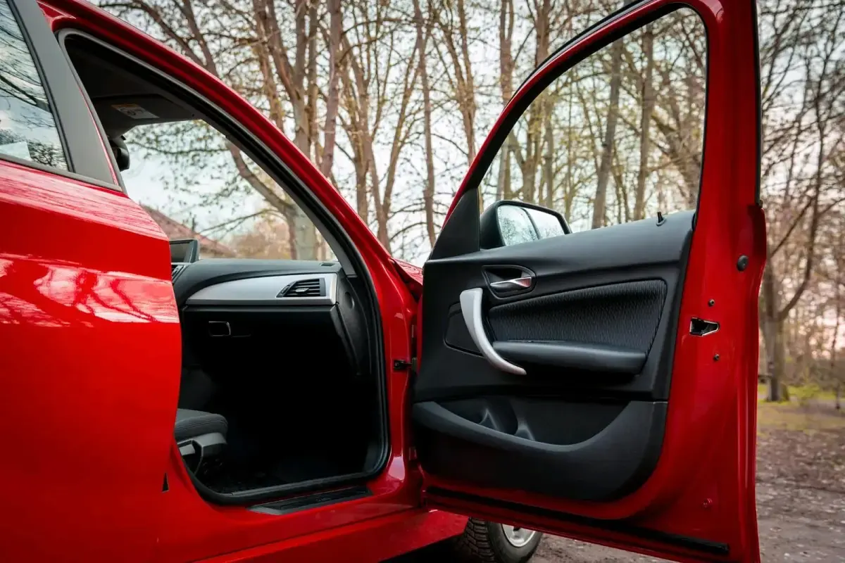 Gebraucht BMW 114 102 PS (75 kW) 2026 Rot Kleinwagen