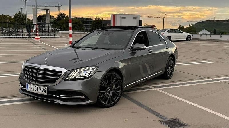 Grau Gebraucht 2018 Mercedes S350 Limousine | 36.299 € (Superpreis) - Bild 1/4