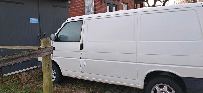 Weiß Gebraucht 2003 VW Transporter Van | 4.700 € - Bild 1/4
