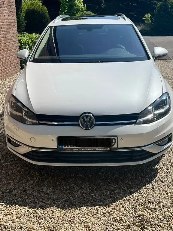 Gebraucht VW Golf VII Comfortline 116 PS (85 kW) 2018 Weiß Kombi