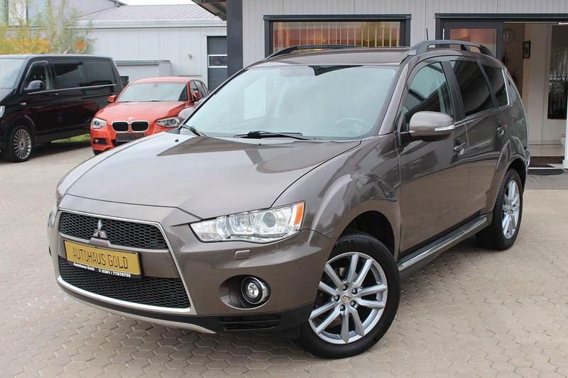 Braun Gebraucht 2011 Mitsubishi Outlander SUV | 9.990 € (Etwas zu teuer) - Bild 1/4