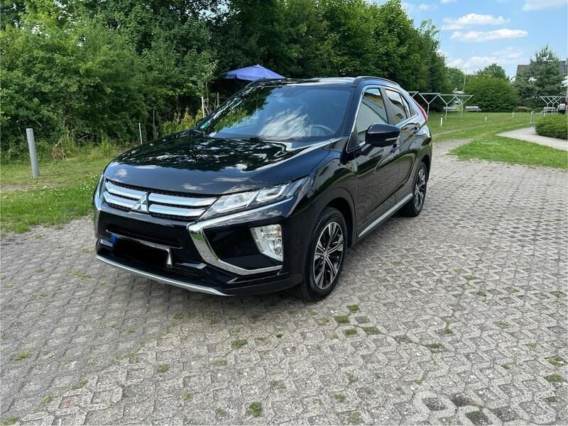 Schwarz Gebraucht 2020 Mitsubishi Eclipse Cross SUV | 18.999 € (Fairer Preis) - Bild 1/4