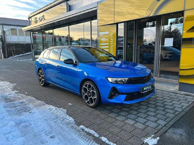 Gebraucht Opel Astra Ultimate 131 PS (96 kW) 2024 Blau Kombi