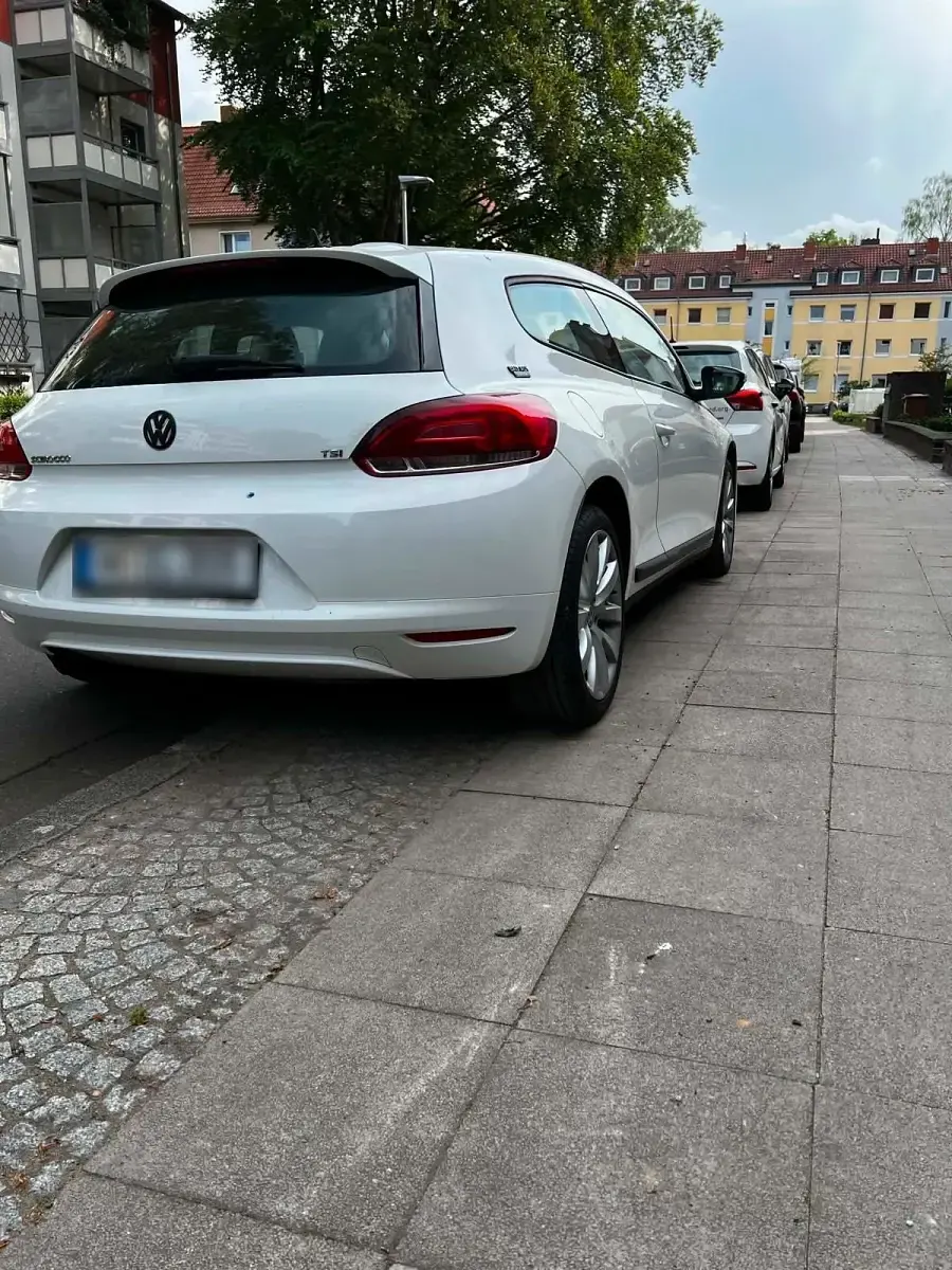 Gebraucht VW Scirocco 122 PS (89 kW) 2009 Weiß Coupé