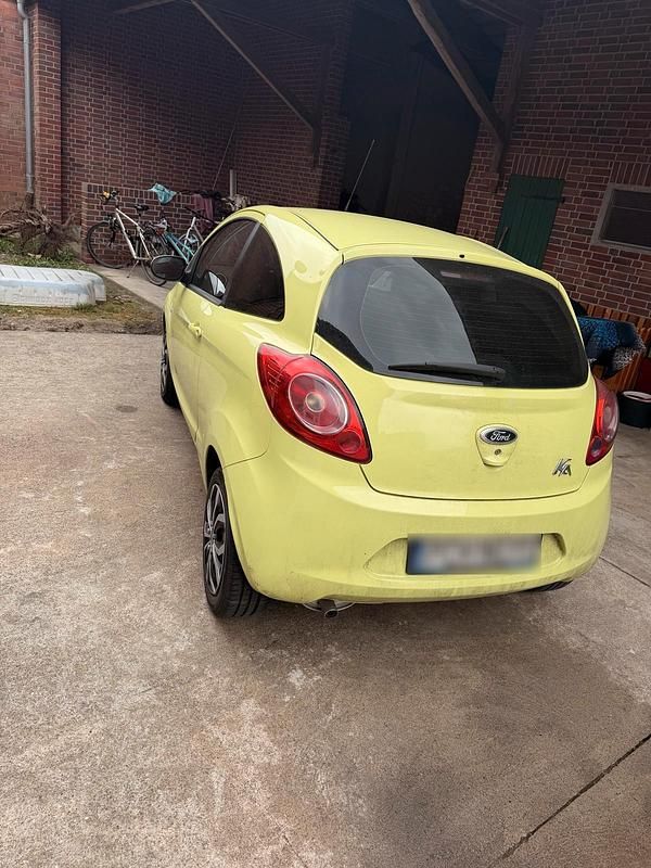 Second-hand Ford Ka 69 CP (50 kW) 2009 Verde Hatchback