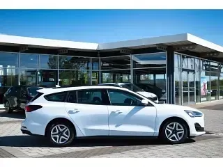 Używany Ford Focus 120 KM (88 kW) 2022 Biały Kombi