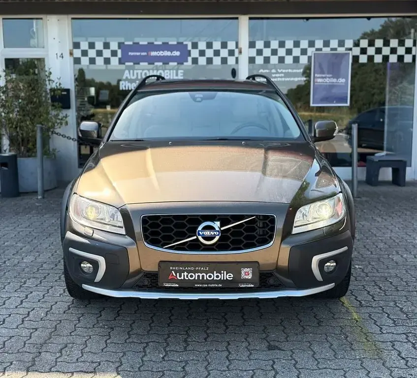 Gebraucht Volvo XC70 181 PS (133 kW) 2016 Braun Kombi