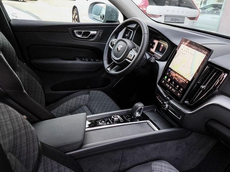 Gebraucht Volvo XC60 Core 349 PS (256 kW) 2025 740 vapour grey SUV