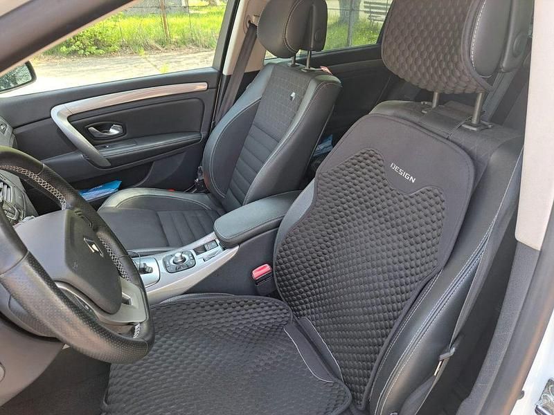 Gebraucht Renault Laguna III 110 PS (80 kW) 2015 Weiß Limousine