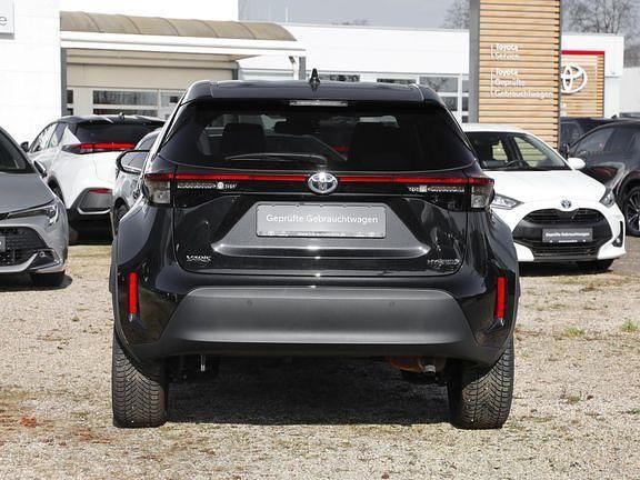 Gebraucht Toyota Yaris Hybrid Connect Style 116 PS (85 kW) 2024 Mysticschwarz mica Kleinwagen