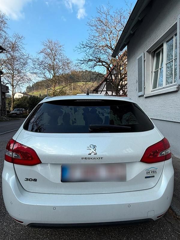 Gebraucht Peugeot 308 150 PS (110 kW) 2016 Weiß Kombi