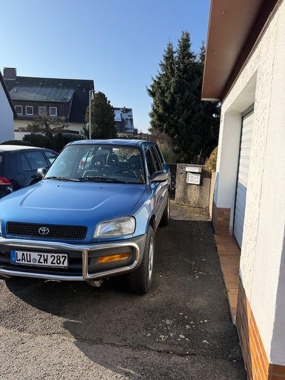 Gebraucht Toyota RAV4 129 PS (94 kW) 1995 Blau SUV