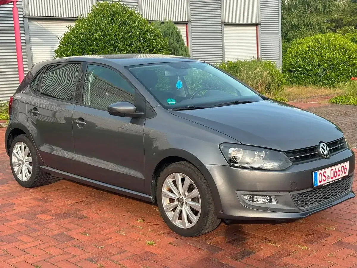 Gebraucht VW Polo Team 60 PS (44 kW) 2011 Grau Kleinwagen