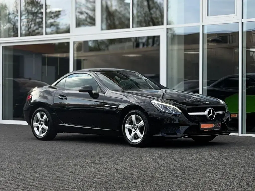 Gebraucht Mercedes SLC200 184 PS (135 kW) 2019 Schwarz Cabrio
