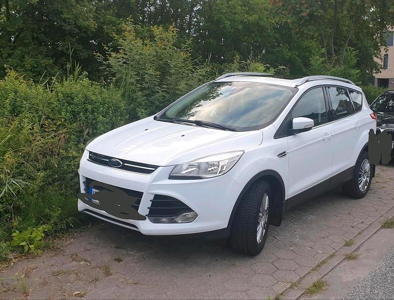 Weiß Gebraucht 2013 Ford Kuga Titanium SUV | 10.250 € (Superpreis) - Bild 1/4