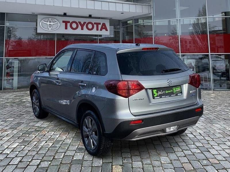 Gebraucht Suzuki Vitara Comfort 129 PS (94 kW) 2023 Grau SUV