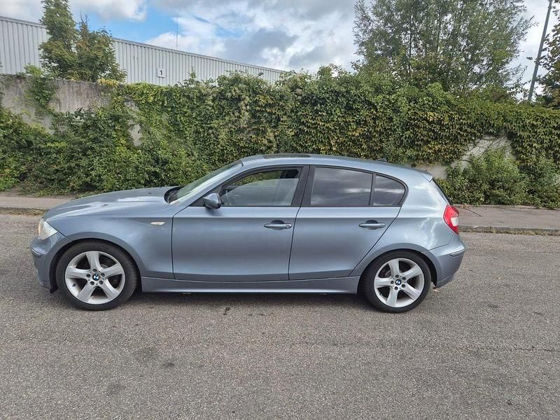 Blau Gebraucht 2005 BMW 120 Advantage Kleinwagen | 1.699 € (Superpreis) - Bild 1/4