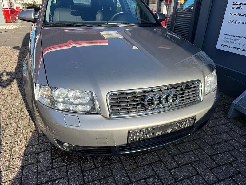 Second-hand Audi A4 Sport 131 CP (96 kW) 2002 Gri Berlinǎ