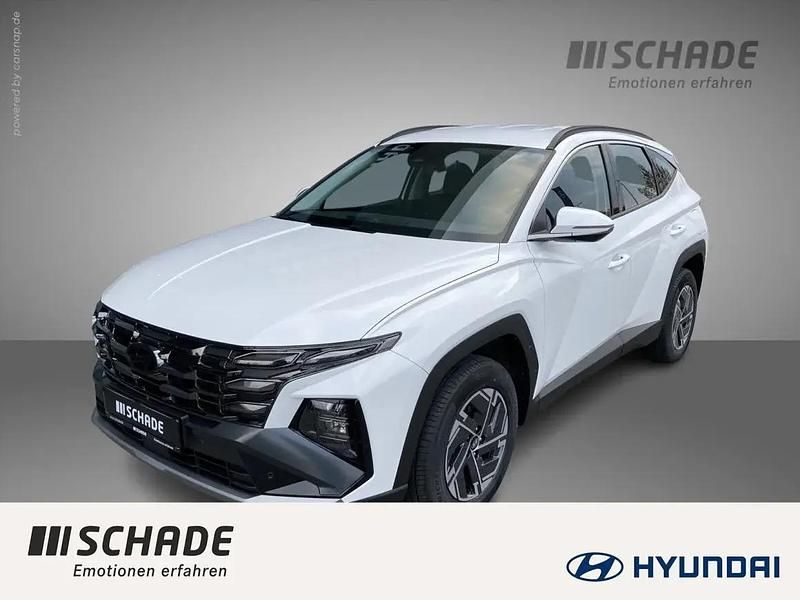 Neu Hyundai Tucson Select 239 PS (175 kW) 2026 Atlas white SUV