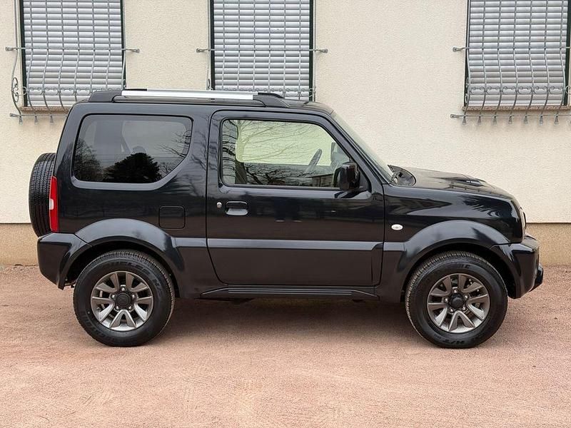 Gebraucht Suzuki Jimny Style 84 PS (61 kW) 2016 Schwarz SUV