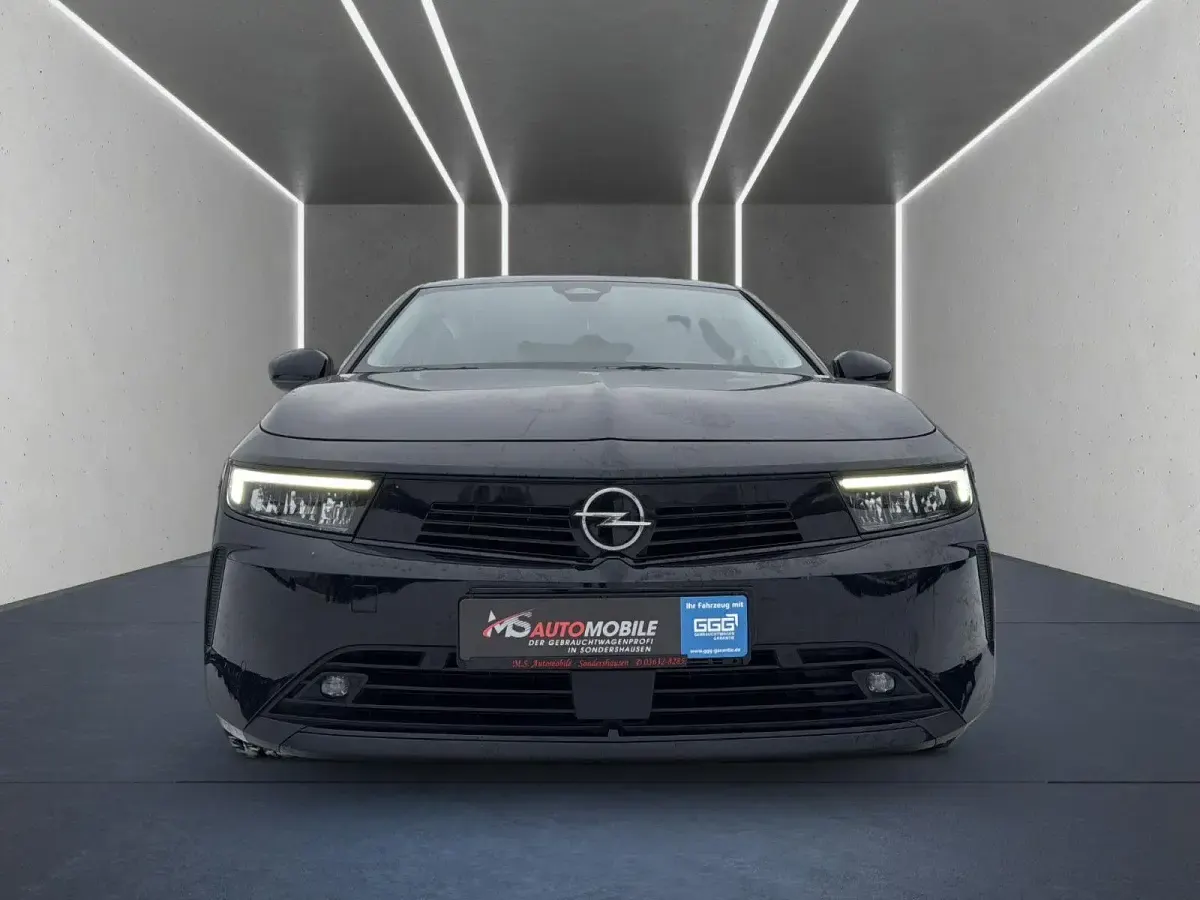 Gebraucht Opel Astra Enjoy 131 PS (96 kW) 2023 Schwarz Kleinwagen