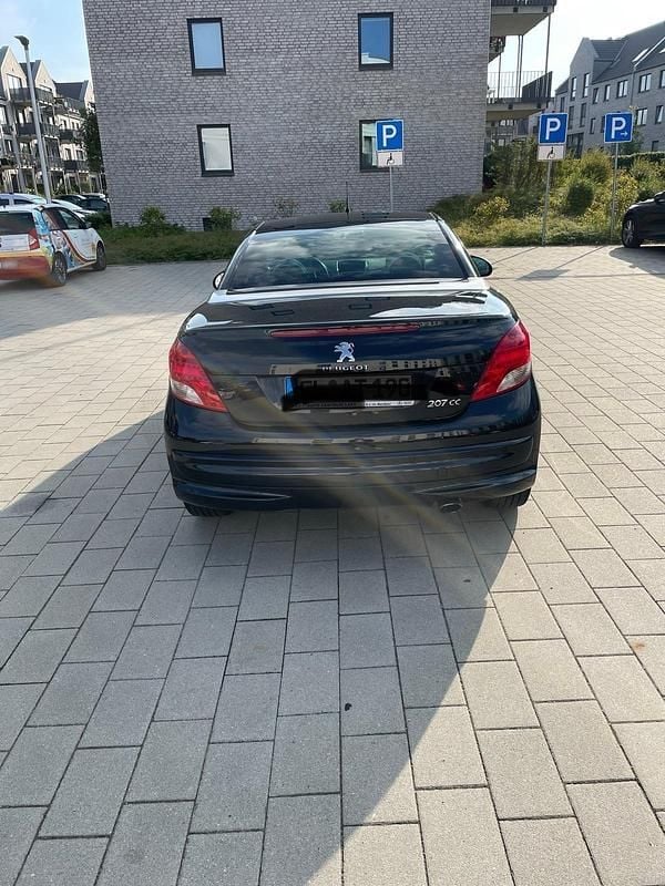 Gebraucht Peugeot 207 CC 156 PS (114 kW) 2014 Schwarz Cabrio