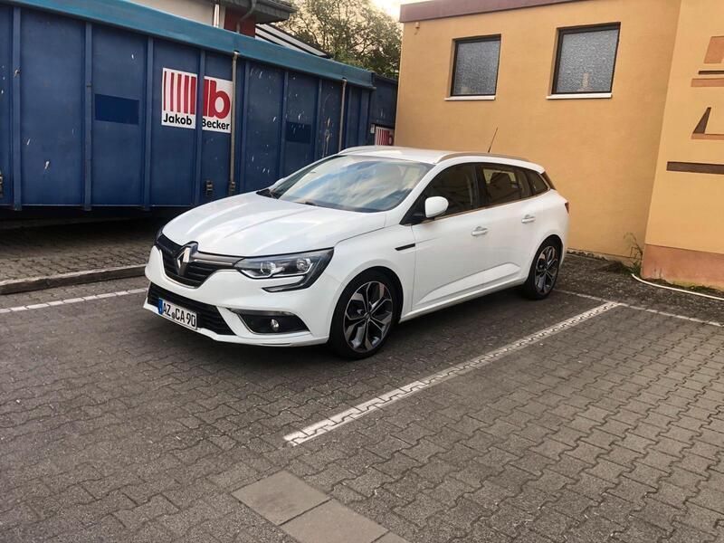 Weiß Gebraucht 2018 Renault Mégane IV Business Kombi | 9.750 € (Superpreis) - Bild 1/4