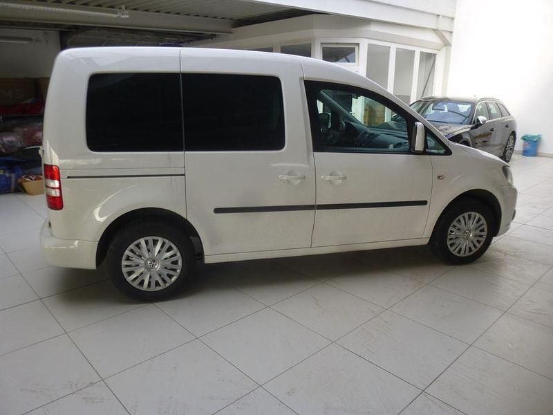 Gebraucht VW Caddy 102 PS (75 kW) 2013 Weiß Van / Kleinbus