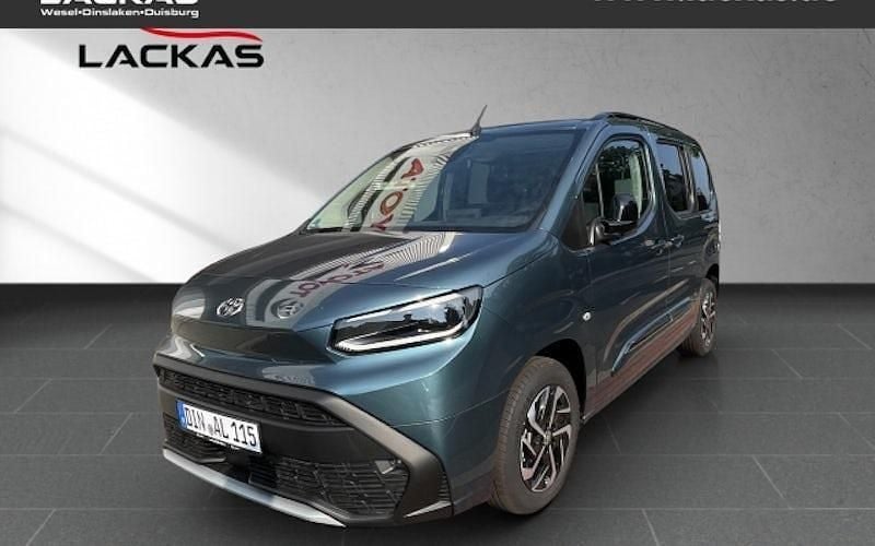Blau Gebraucht 2024 Toyota Proace Verso City Kombi | 36.450 € (Fairer Preis) - Bild 1/4
