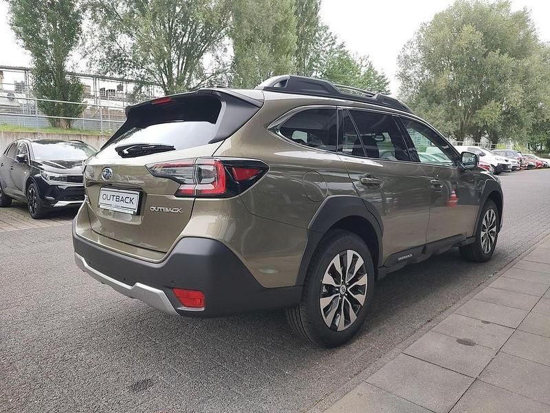Neu Subaru Outback Platinum 169 PS (124 kW) 2025 Autumn green (m) SUV