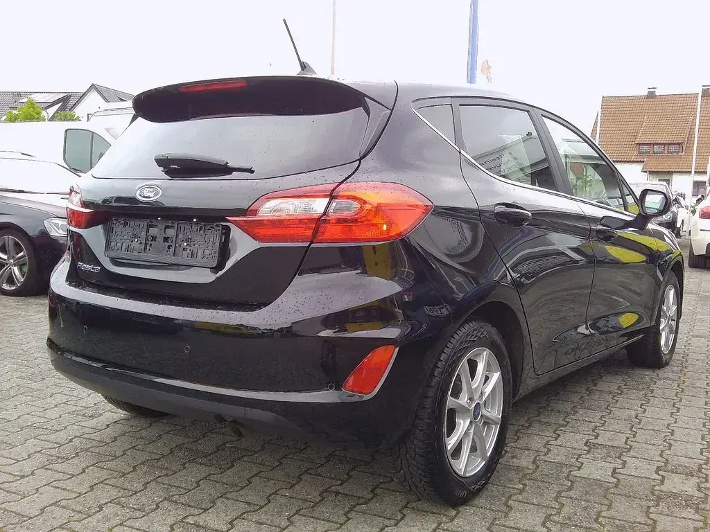 Gebraucht Ford Fiesta Titanium 101 PS (74 kW) 2021 Schwarz Kleinwagen