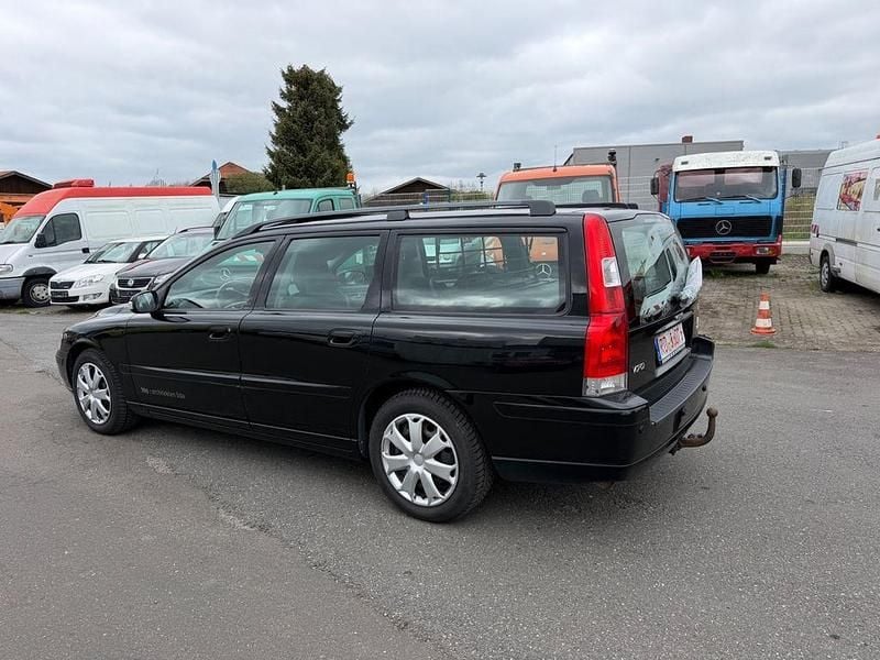 Używany Volvo V70 163 KM (119 kW) 2007 Czarny Kombi