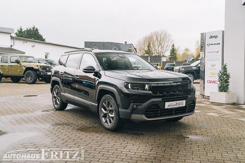 Neu Jeep Compass 145 PS (106 kW) 2026 Schwarz SUV