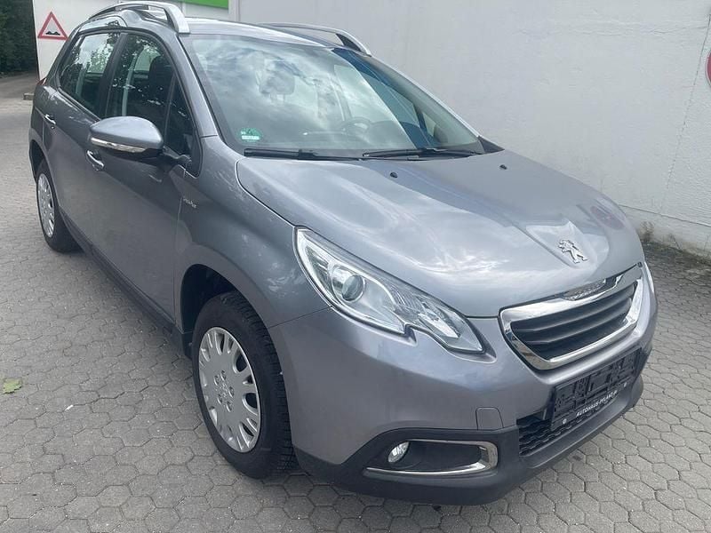Silber Gebraucht 2016 Peugeot 2008 Active SUV | 8.650 € (Guter Preis) - Bild 1/4