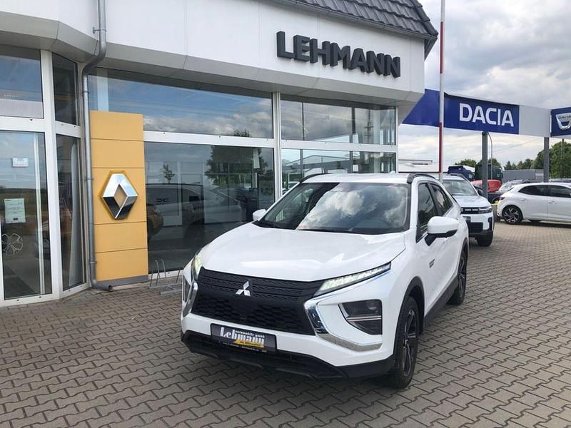 Weiß Gebraucht 2022 Mitsubishi Eclipse Cross SUV | 23.990 € (Fairer Preis) - Bild 1/4