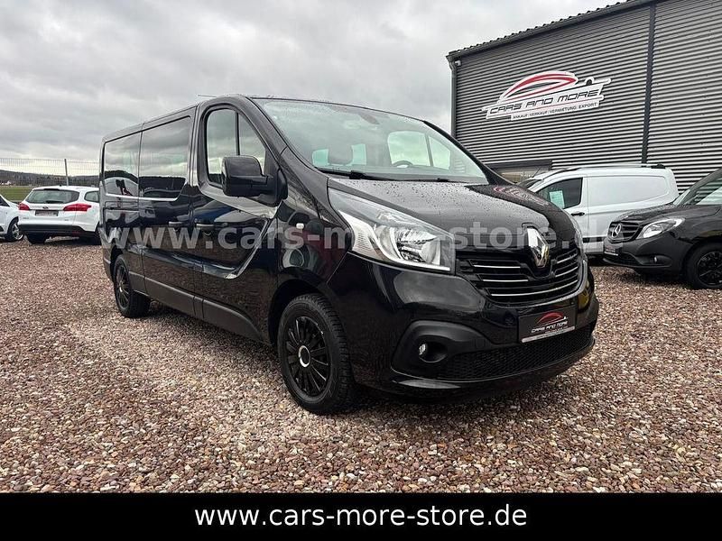 Gebraucht Renault Trafic Expression 145 PS (106 kW) 2017 Schwarz Van / Kleinbus