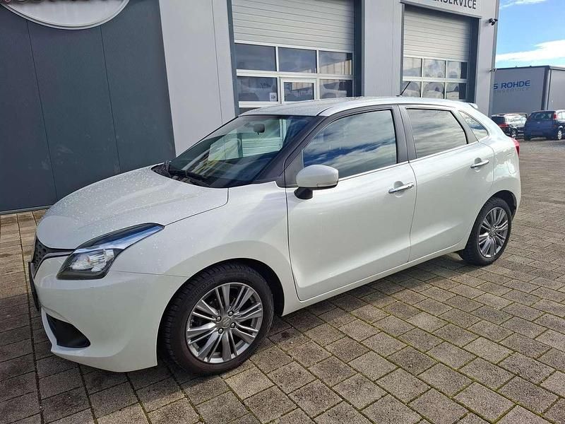 Gebraucht Suzuki Baleno 111 PS (81 kW) 2017 Weiß Kleinwagen