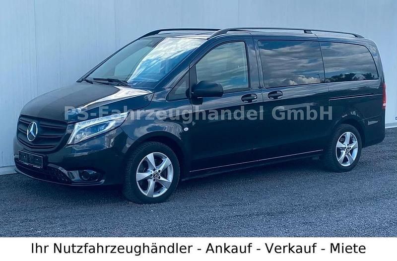 Grau Gebraucht 2020 Mercedes Vito Van / Kleinbus | 35.900 € (Etwas zu teuer) - Bild 1/4